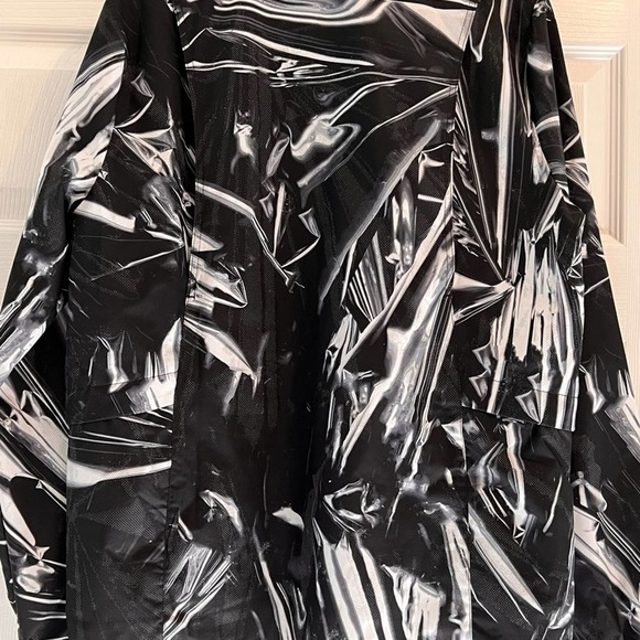 Nike Shield Full Zip Running Jacket Black Large Rain Repellant Large - Picture 6 of 10